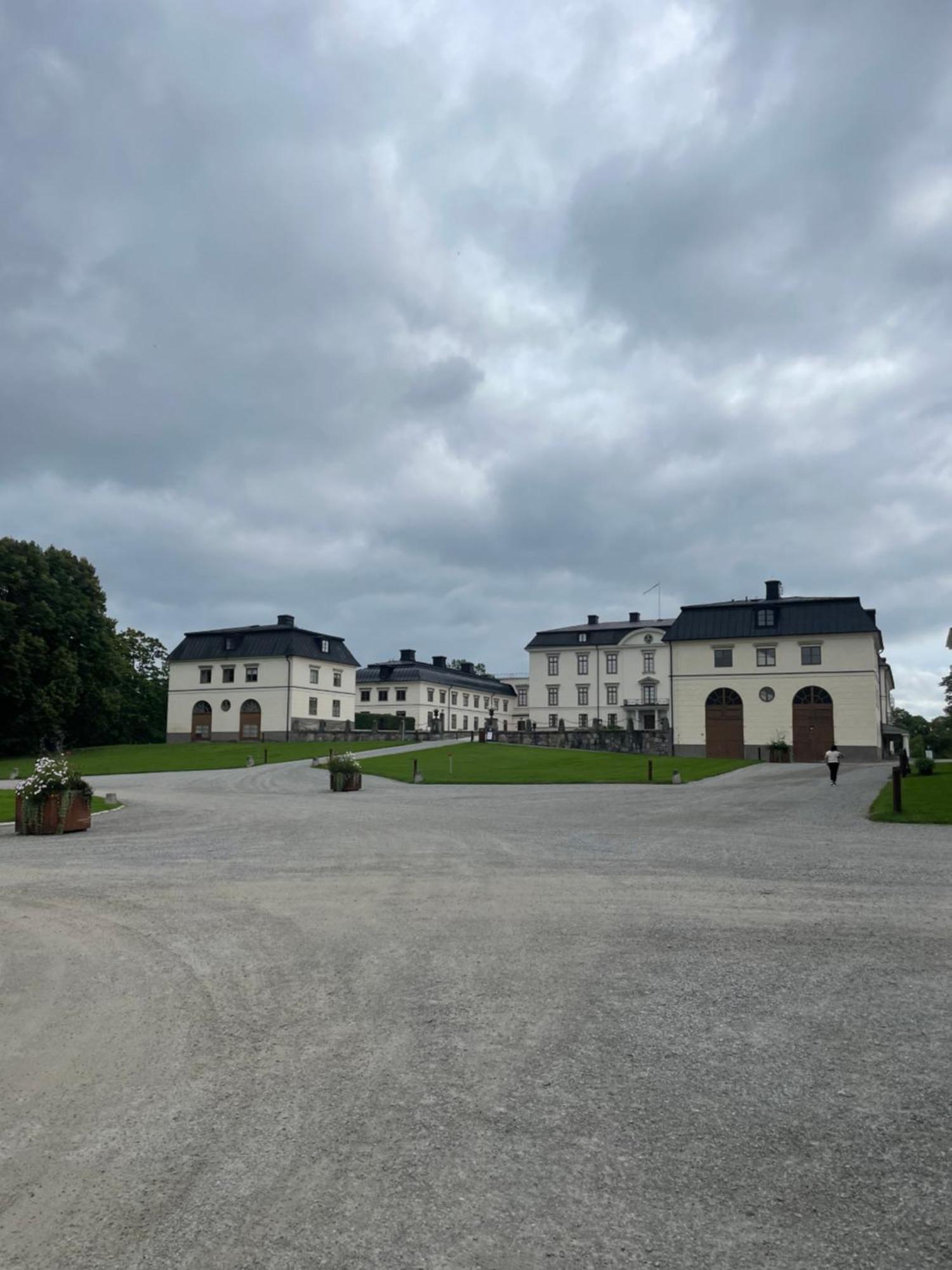 Villa Ett Nytt Fraesch Hus Utanfoer Stockholm Naera Arlanda à Rosersberg Extérieur photo